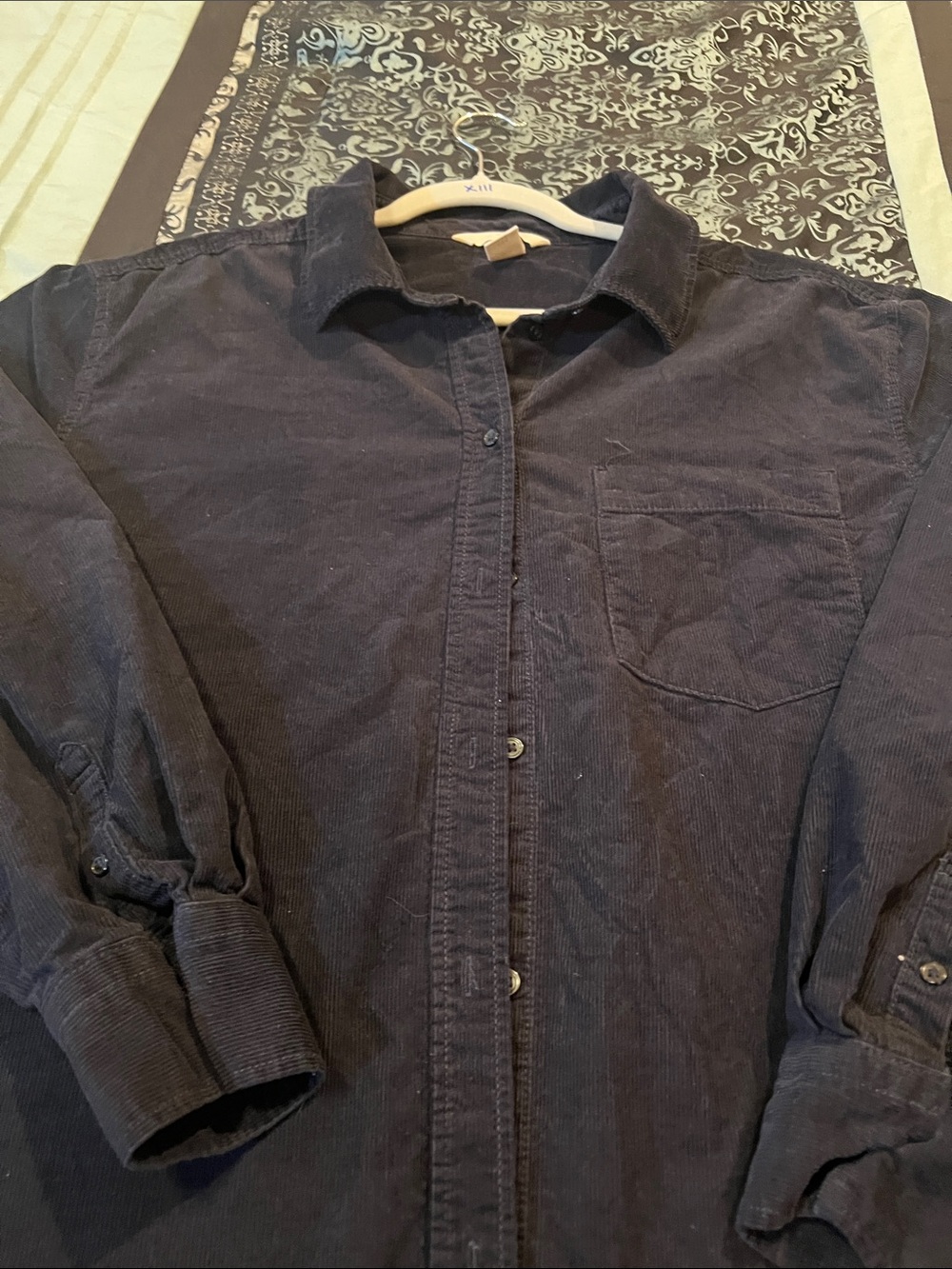 H&M Men's Casual Button-Down Shirt in Dark Navy - Picture 3 of 8